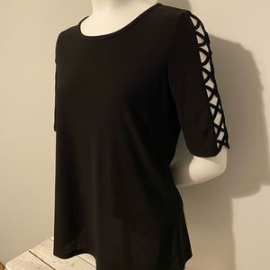 Womens Small Black Lace Pattern Half Sleeve Blouse
